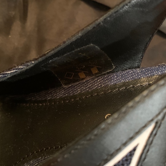 Absolutely stunning brand new, authentic rare abd Louis Vuitton denim shoes 7 - Picture 13 of 17